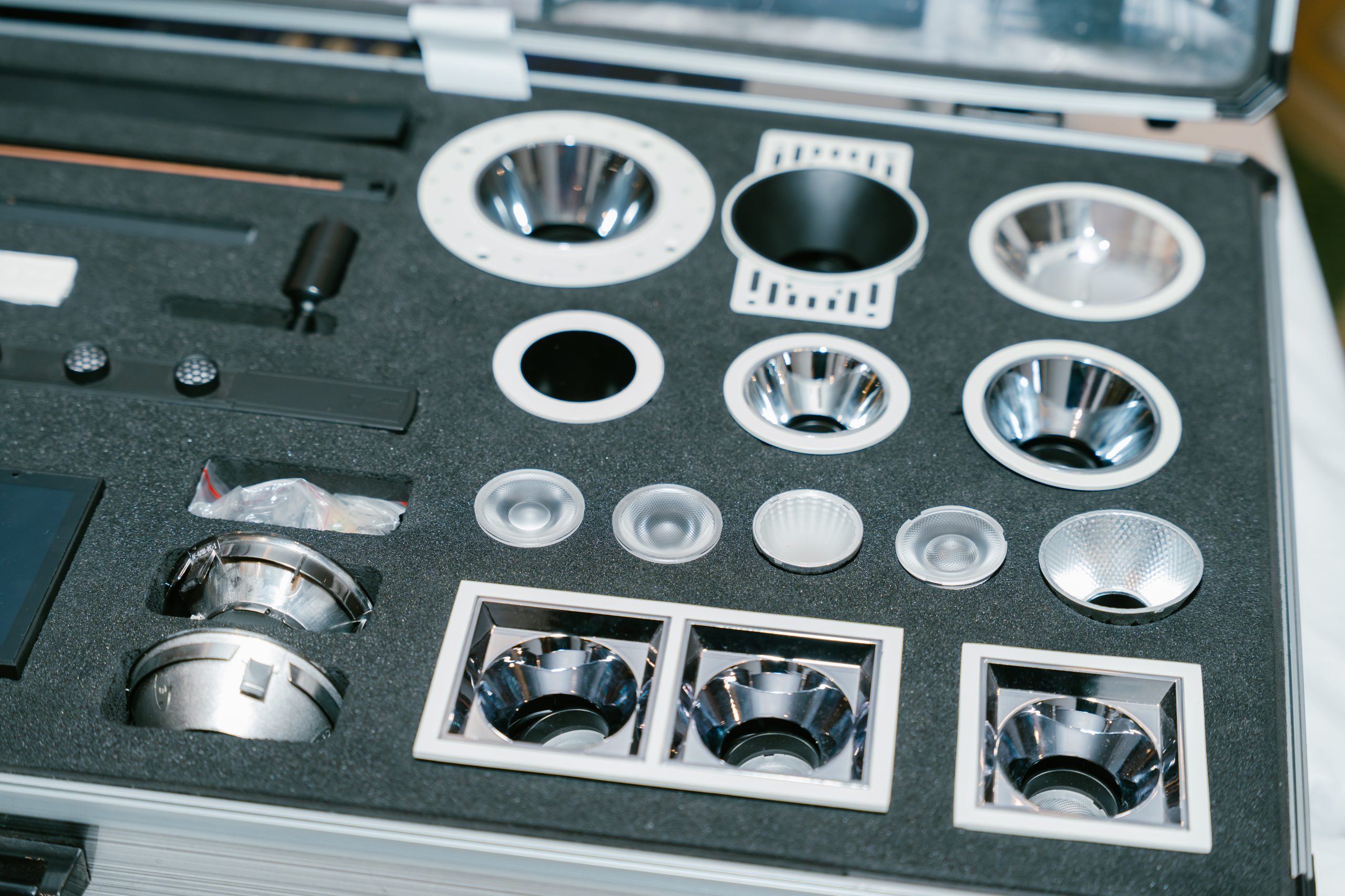 CEO Nguyễn Bảo Hiền – Kiến tạo tương lai ánh sáng bằng tư duy chuyển đổi số