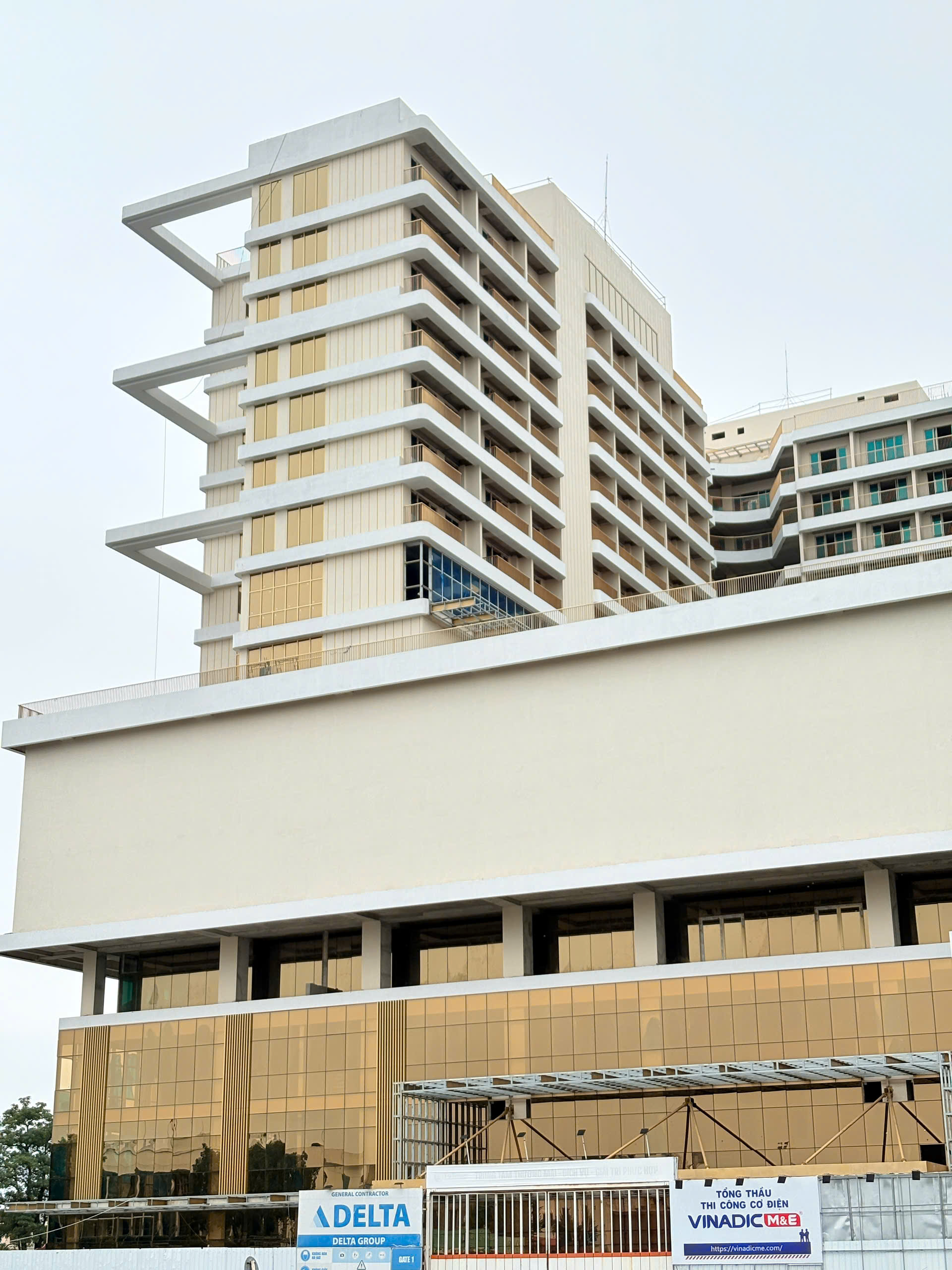 An Phước Triển Khai Thi Công Chiếu Sáng Mặt Dựng Dự Án T&T Hải Dương