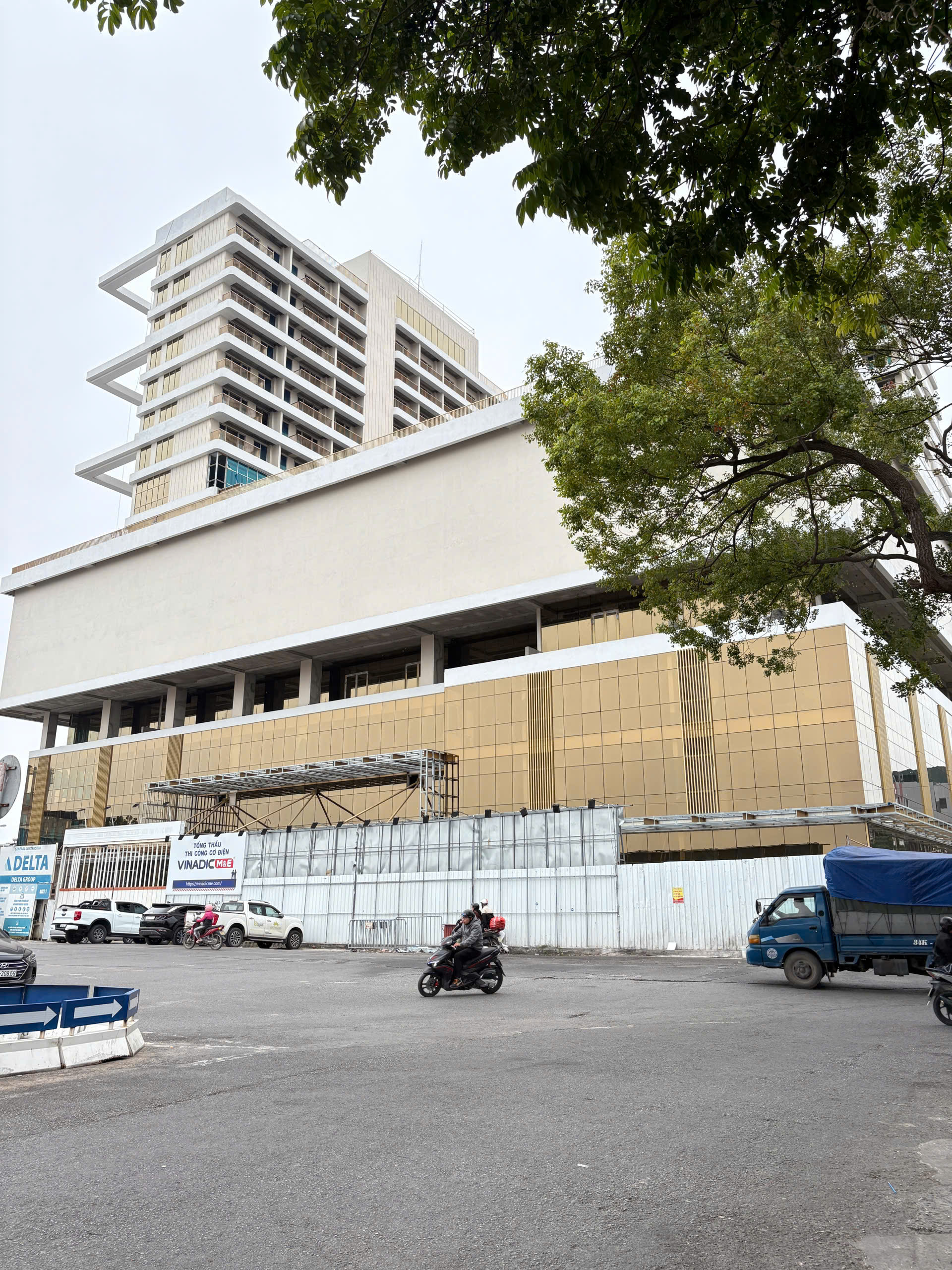 An Phước Triển Khai Thi Công Chiếu Sáng Mặt Dựng Dự Án T&T Hải Dương